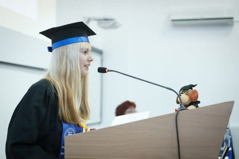 graduation-university-man-woman-myth